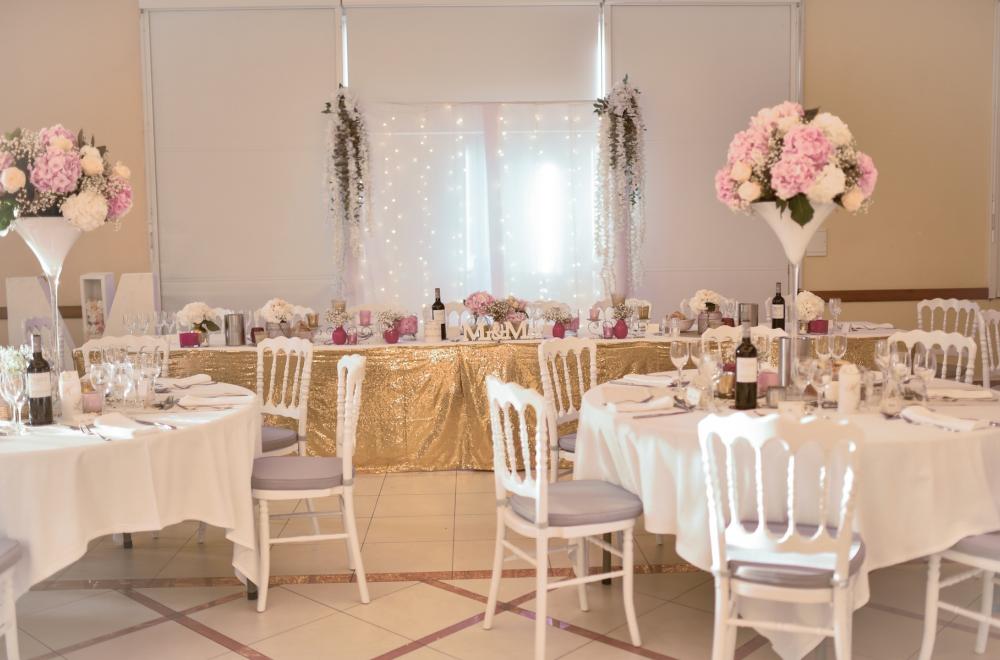 Mariage en rose et blanc à la villa Khariessa