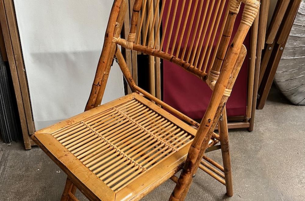 Chaises et tables bambous, mobilier cocktail réceptions 
